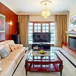 Beautiful In With Private Swimming Pool, Be Inside Or Outside * مالقة